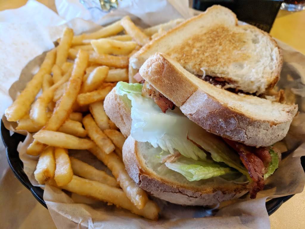 What The Gritz | restaurant | 689 Phoenix Dr, Virginia Beach, VA 23452, USA | 7574981444 OR +1 757-498-1444