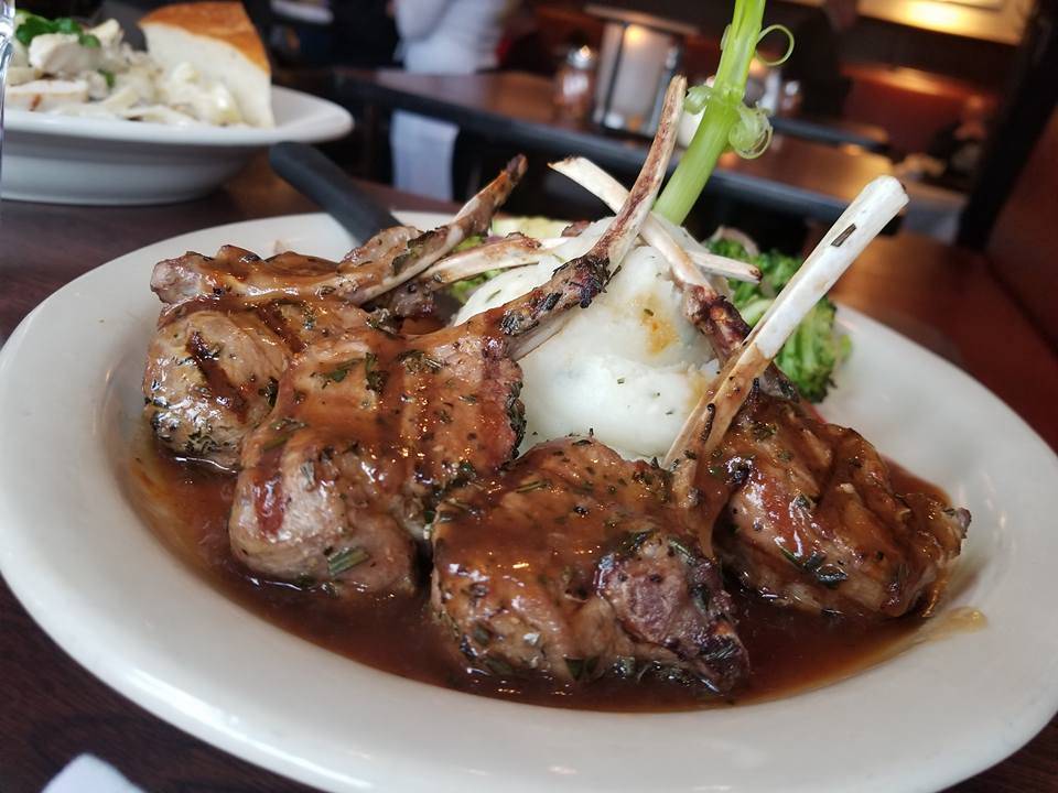 Osteria Il Centro | restaurant | 5101 Main St, Kansas City, MO 64112, USA | 8165612369 OR +1 816-561-2369