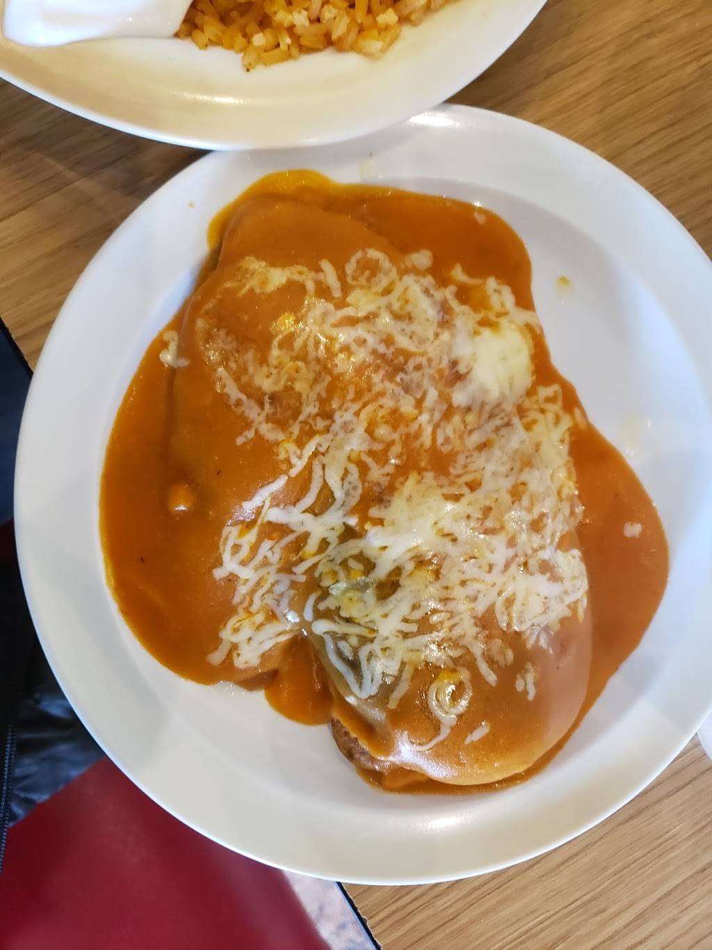 Marias Authentic Mexican Food | restaurant | 2207 US-12 H, Spring Grove, IL 60081, USA | 8155810117 OR +1 815-581-0117