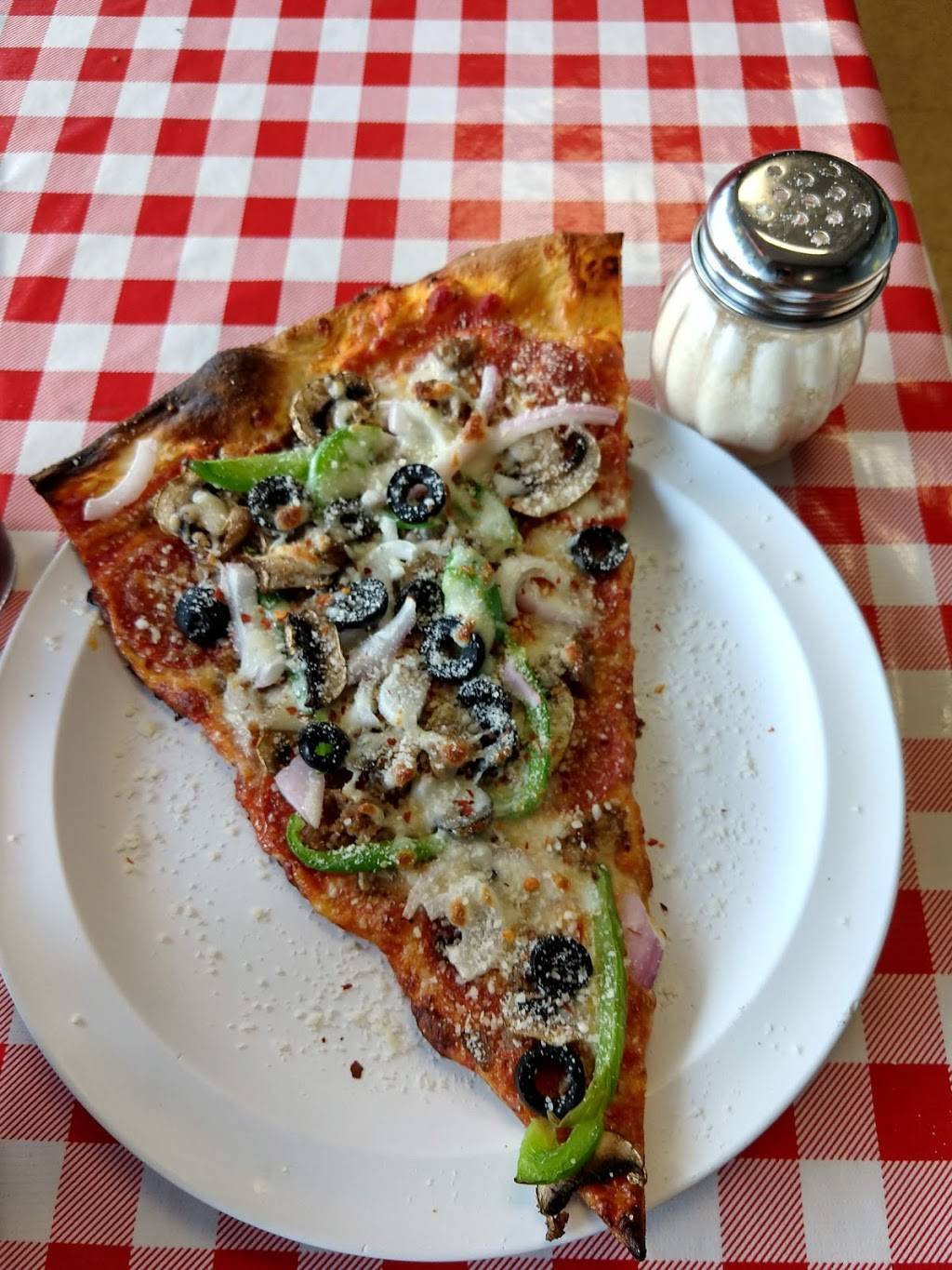 Feraros Pizza | restaurant | 11726 Baptist Church Rd, Sappington, MO 63128, USA | 3148433456 OR +1 314-843-3456