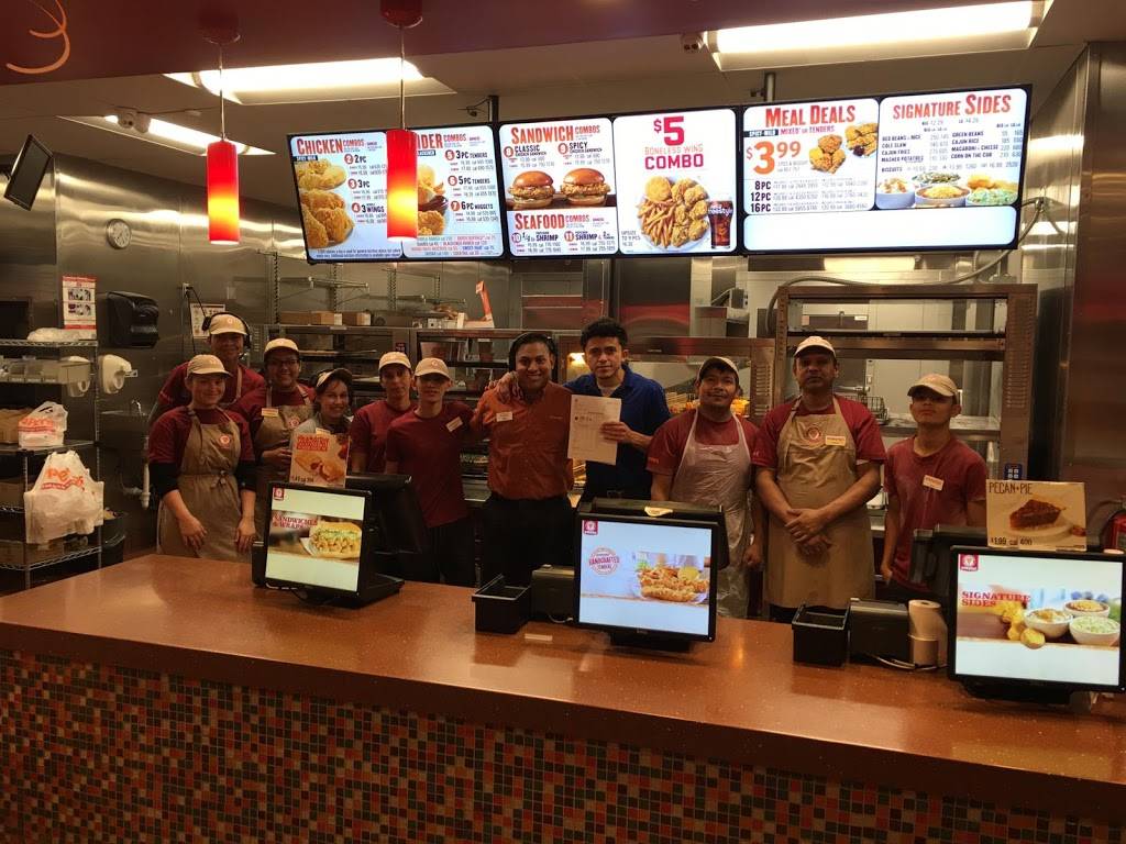 Popeyes Louisiana Kitchen | restaurant | 15107 Farm to Market Rd 529, Houston, TX 77095, USA | 2815500860 OR +1 281-550-0860