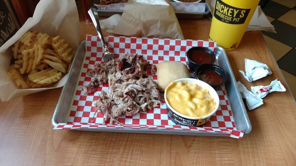 Dickeys Barbecue Pit | restaurant | 321 McCaslin Blvd, Louisville, CO 80027, USA | 3036040222 OR +1 303-604-0222