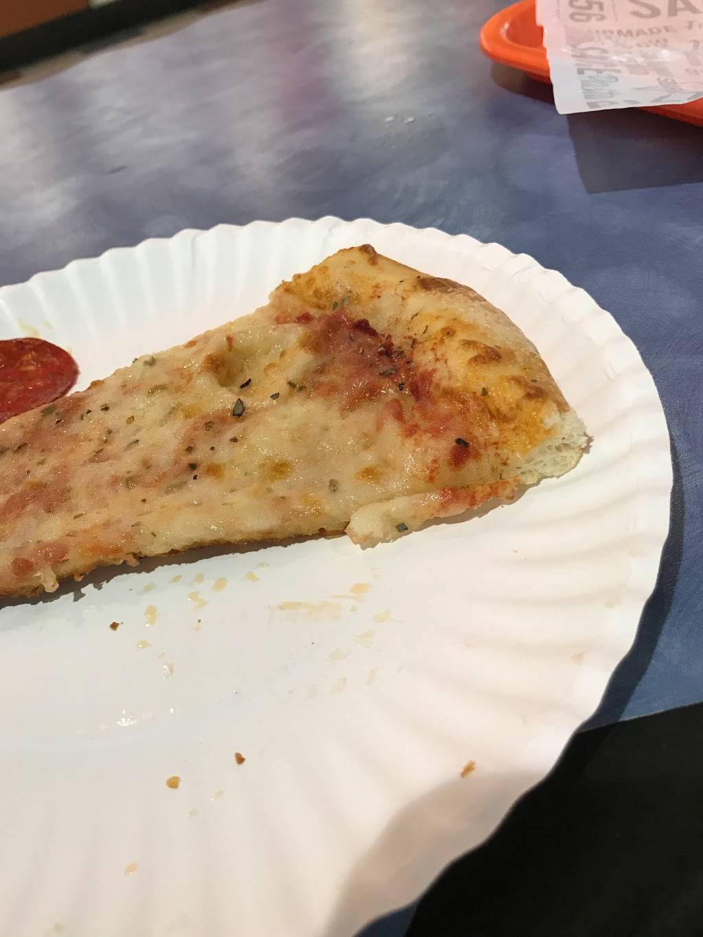 Sbarro | restaurant | 266 St Clair Square, Caseyville, IL 62232, USA | 6186321880 OR +1 618-632-1880