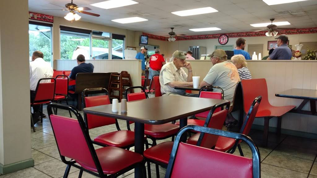 Barbers Drive In | restaurant | 2205 1st Ave SE, Moultrie, GA 31788, USA | 2299853993 OR +1 229-985-3993