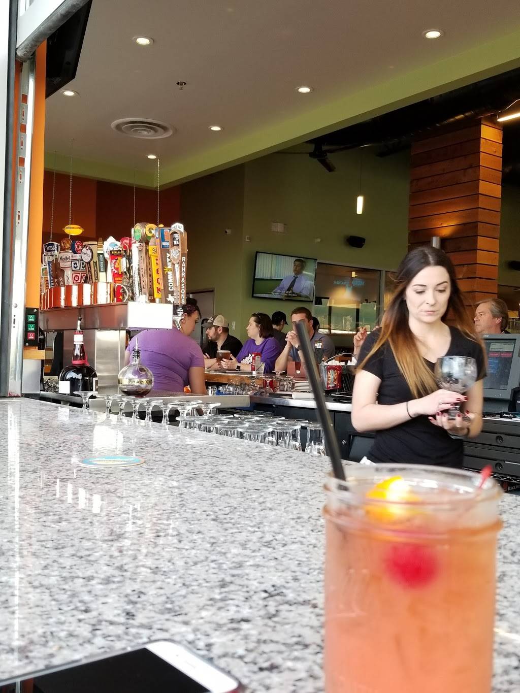 Jakes Burgers and Beer | restaurant | 3540 E Broad St #132, Mansfield, TX 76063, USA | 8174397171 OR +1 817-439-7171