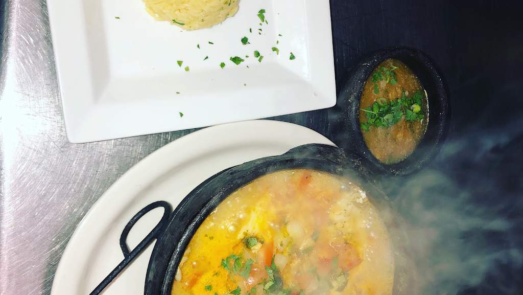 Blue Lobster Grille | restaurant | 15 Dock Square, Rockport, MA 01966, USA | 9785469990 OR +1 978-546-9990