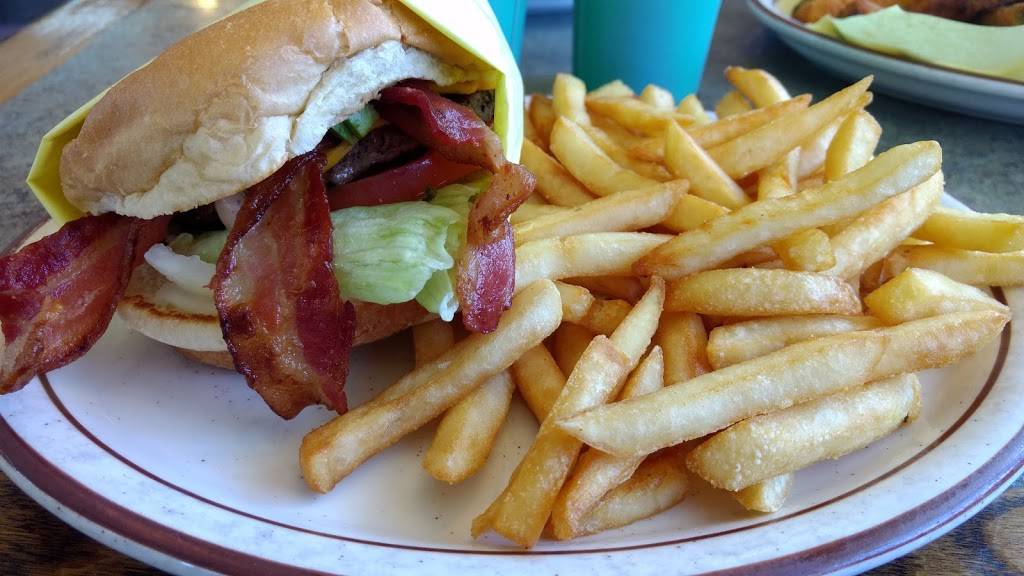 Toms Famous Family Restaurant | restaurant | 505 W 5th Ave, Escondido, CA 92025, USA | 7607372377 OR +1 760-737-2377