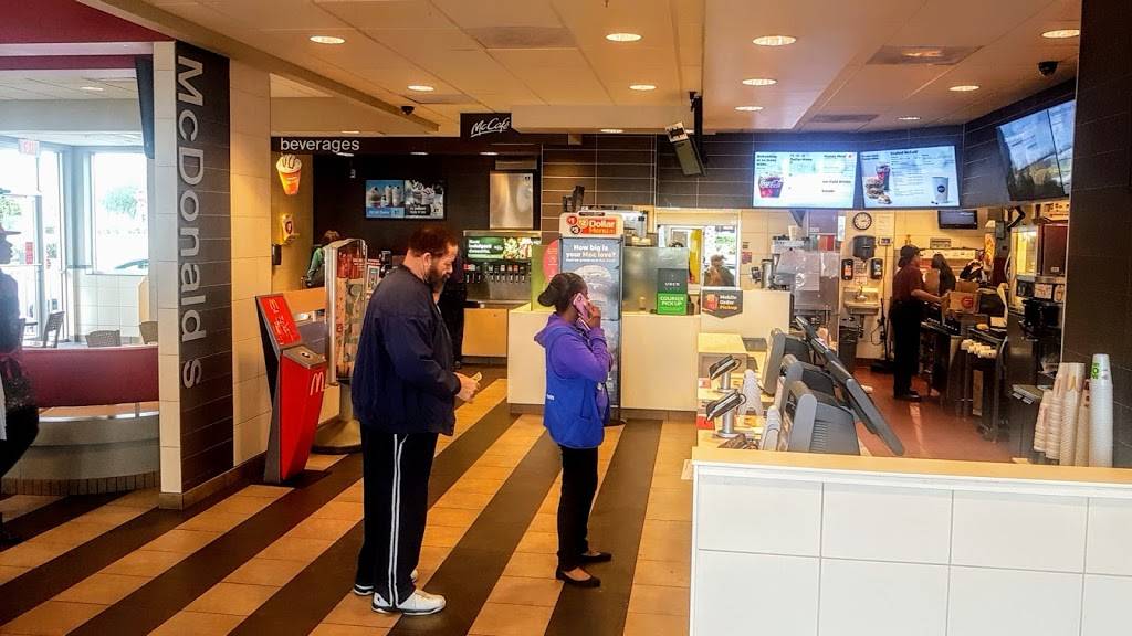 McDonalds | cafe | 9010 W Colonial Dr, Ocoee, FL 34761, USA | 4072534379 OR +1 407-253-4379
