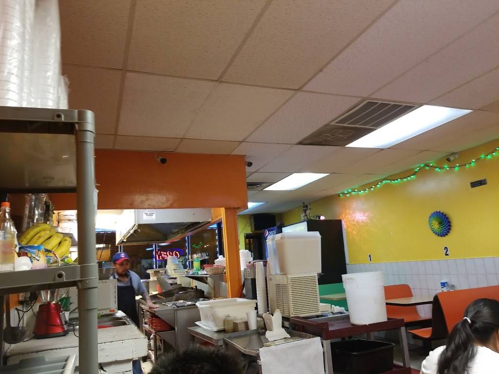 El Molino Restaurant | restaurant | 3945 W 31st St, Chicago, IL 60623, USA | 7738477789 OR +1 773-847-7789