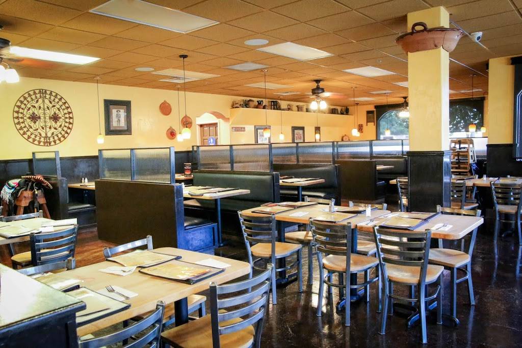 Las Casuelas | restaurant | 3203 Entertainment Way, Turlock, CA 95380, USA | 2096340080 OR +1 209-634-0080