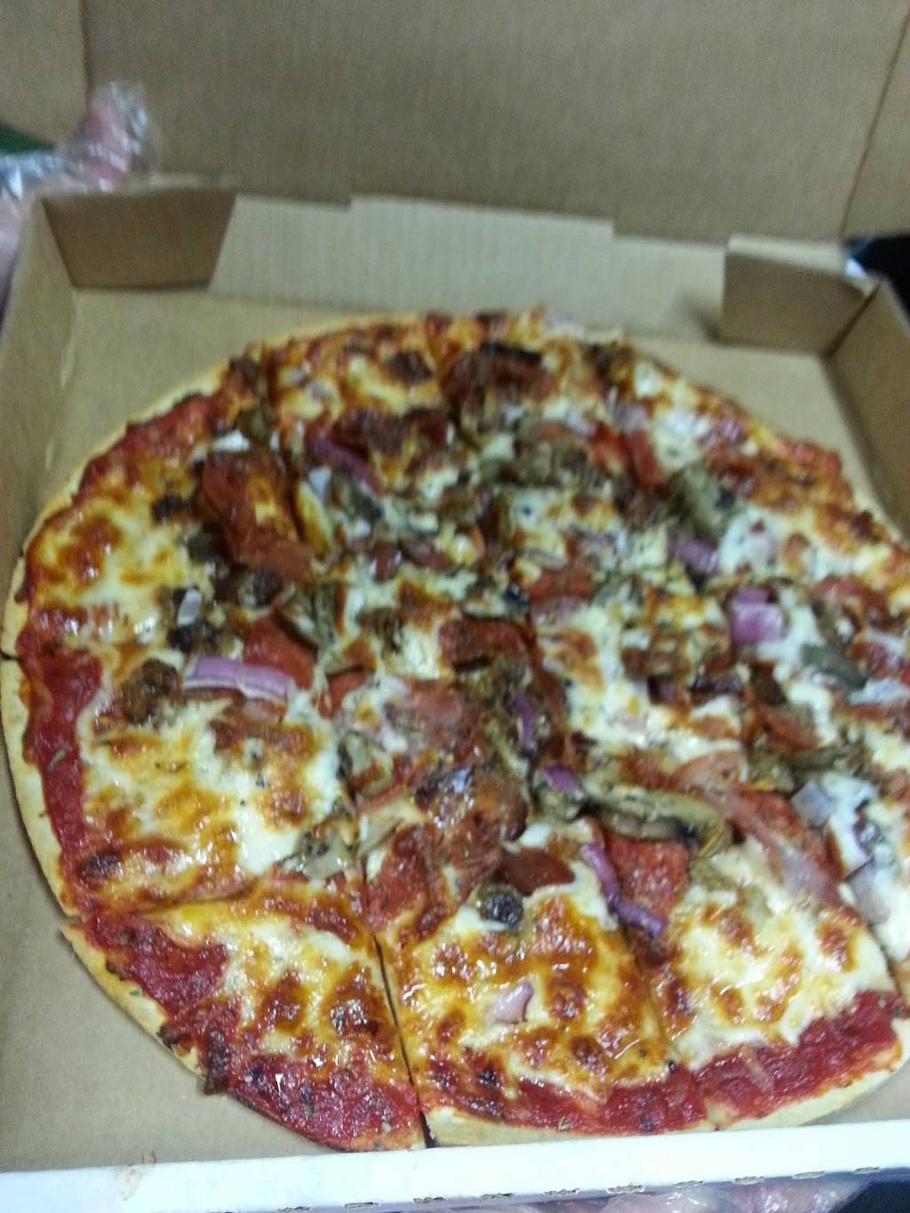 Hiney Hut, LLC | restaurant | 2974 State Hwy PP, Scott City, MO 63780, USA | 5732640070 OR +1 573-264-0070