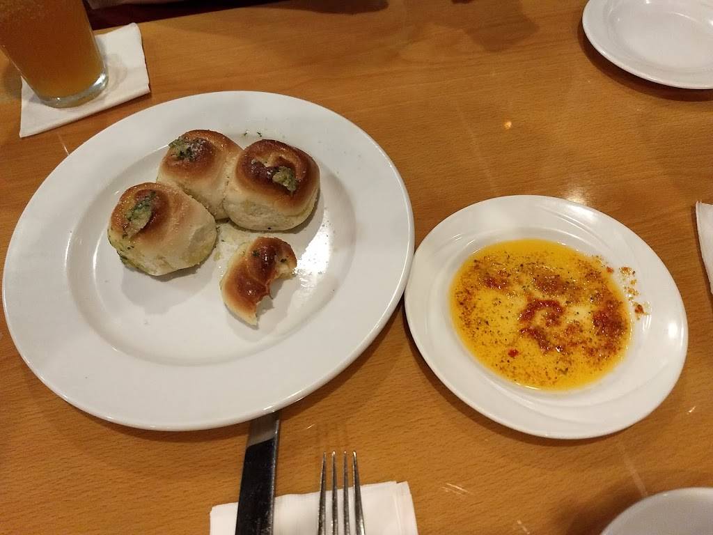 Da Vincis Italian Restaurant and Pizzeria | restaurant | 13750 Fiddlesticks Blvd #302, Fort Myers, FL 33912, USA | 2398874568 OR +1 239-887-4568