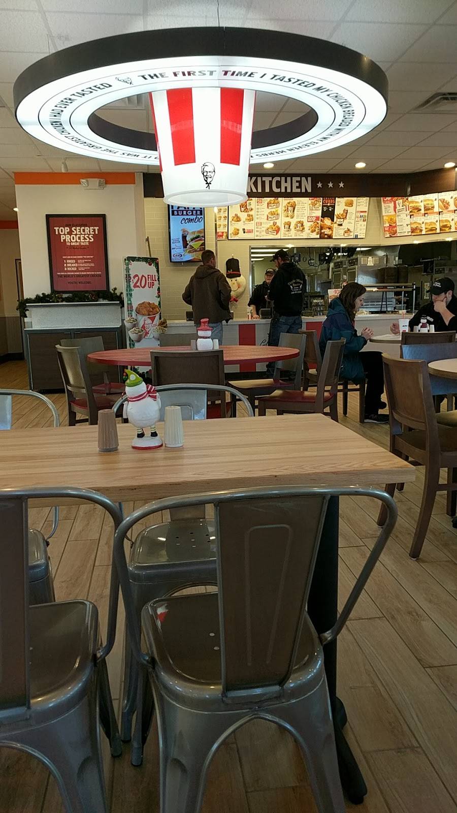 KFC | restaurant | 900 US-12, Baraboo, WI 53913, USA | 6083560747 OR +1 608-356-0747