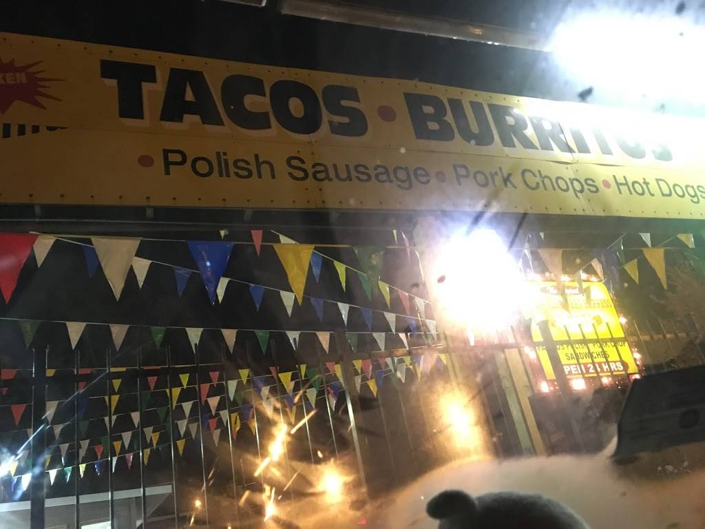 Maxwell Street Express | restaurant | 11656 S Halsted St, Chicago, IL 60628, USA | 7739415857 OR +1 773-941-5857