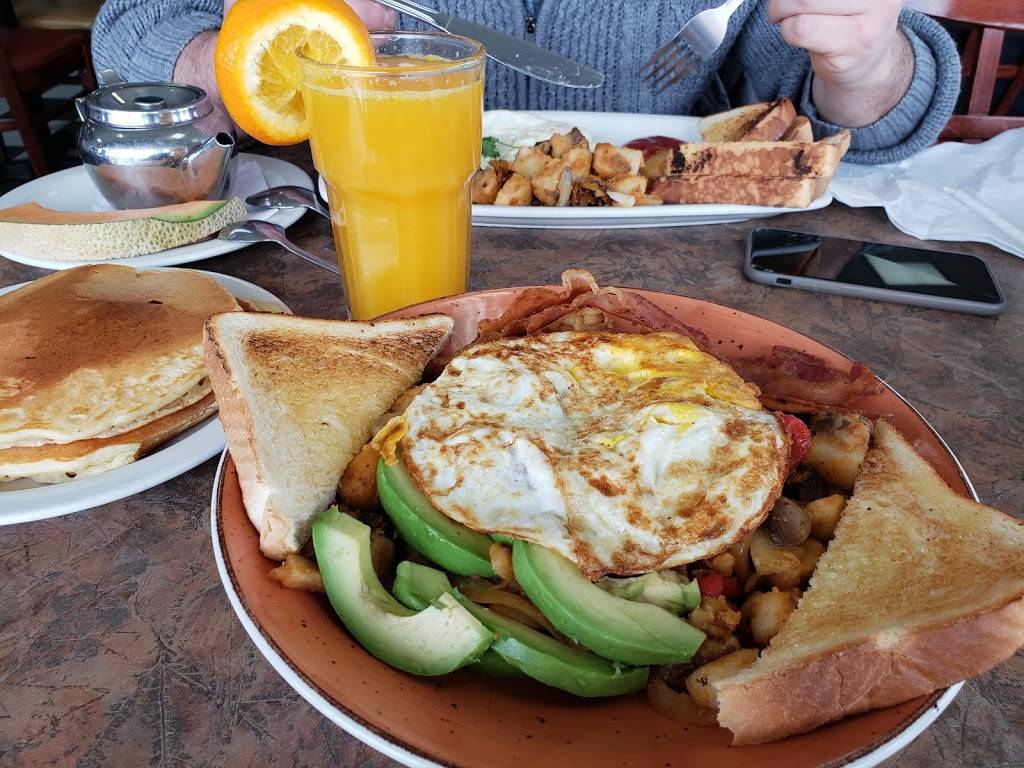 Eggsmart | restaurant | 164 Sandalwood Pkwy E, Brampton, ON L6Z 3S4, Canada | 9058461333 OR +1 905-846-1333