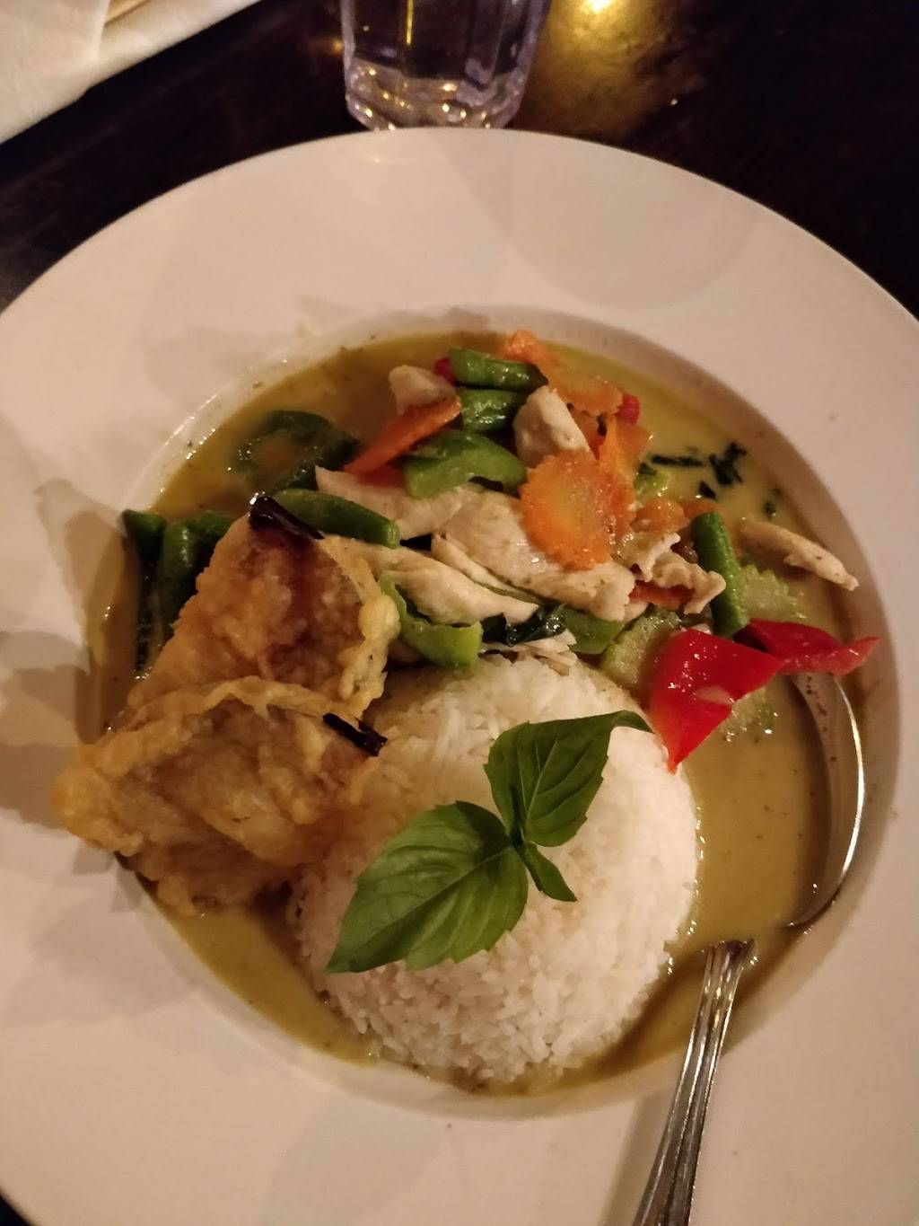 Trike Thai Noodles & Sushi | restaurant | 2539 N Milwaukee Ave, Chicago, IL 60647, USA | 7736974264 OR +1 773-697-4264