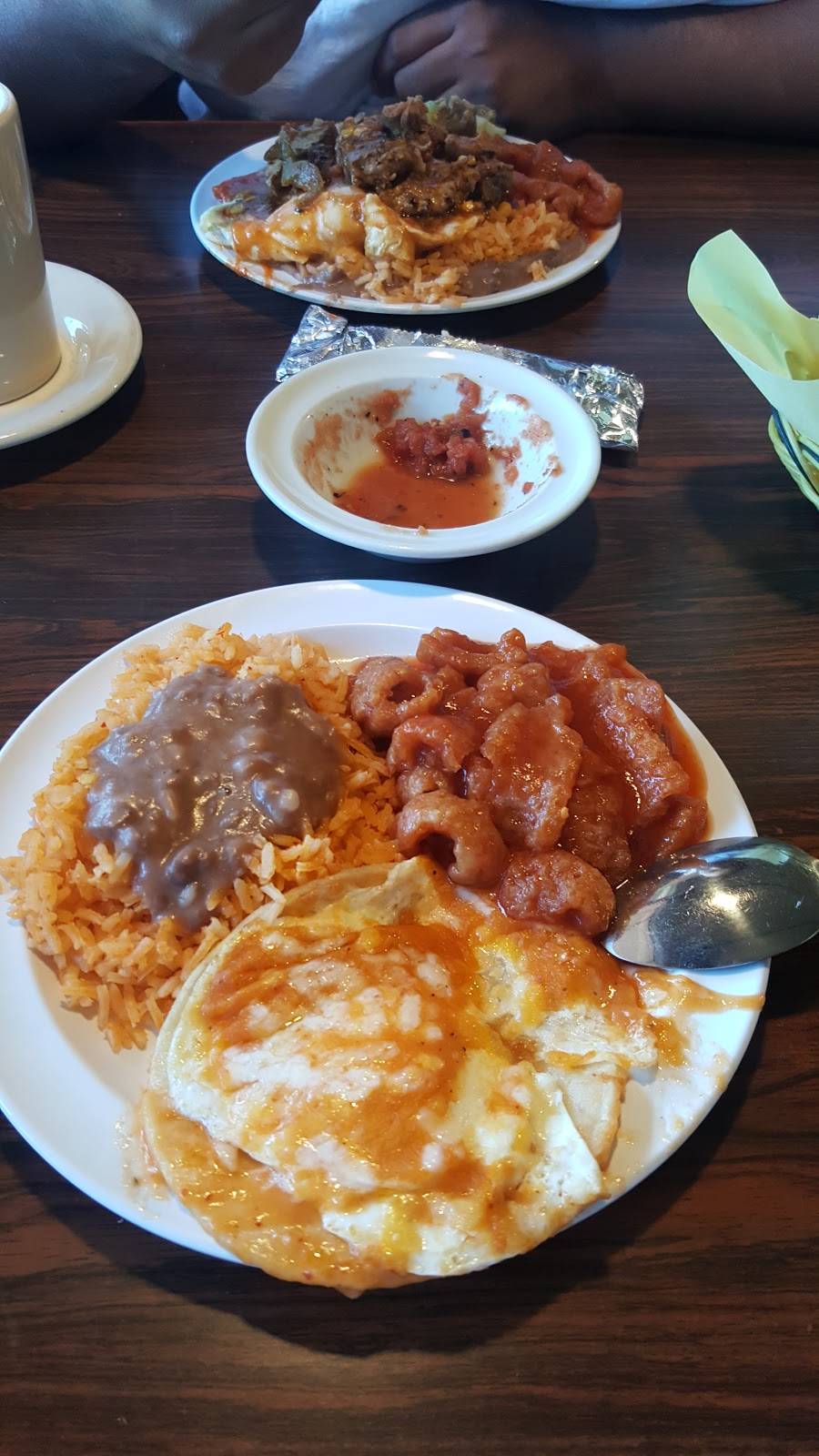 La Mina Mexican Restaurant | restaurant | 354 Oak St, Bakersfield, CA 93304, USA | 6613221087 OR +1 661-322-1087