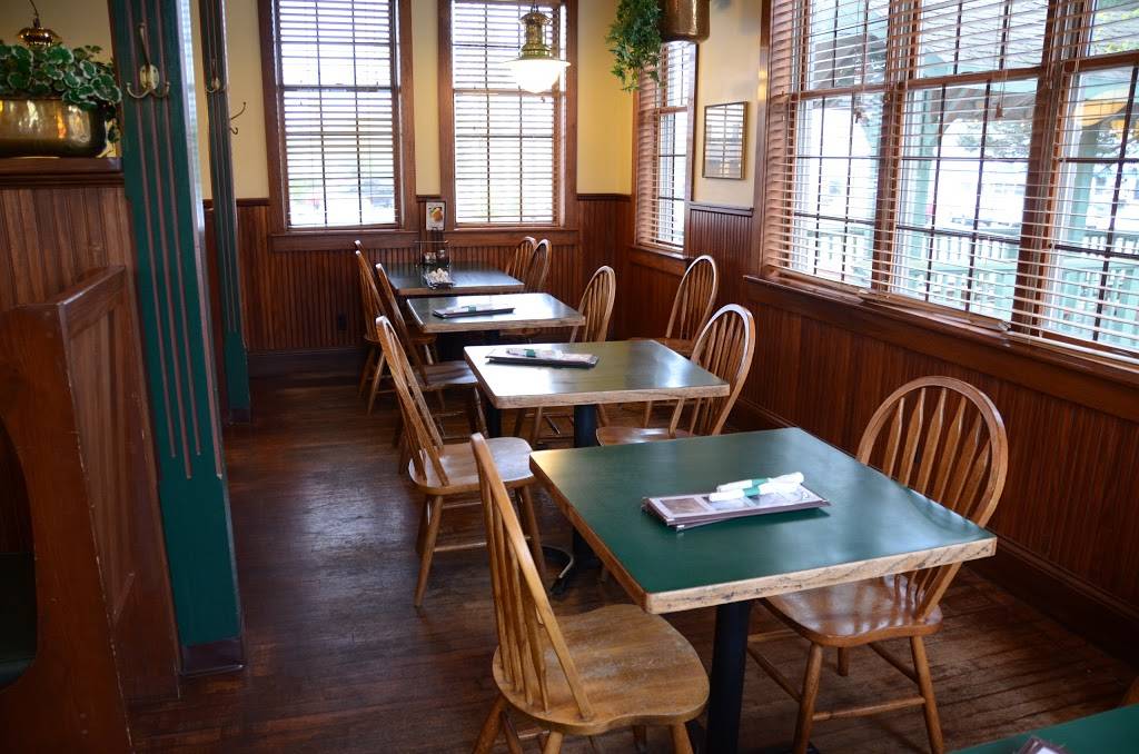 Pizza Junction | restaurant | 201 Court St, Huntington, IN 46750, USA | 2603564700 OR +1 260-356-4700