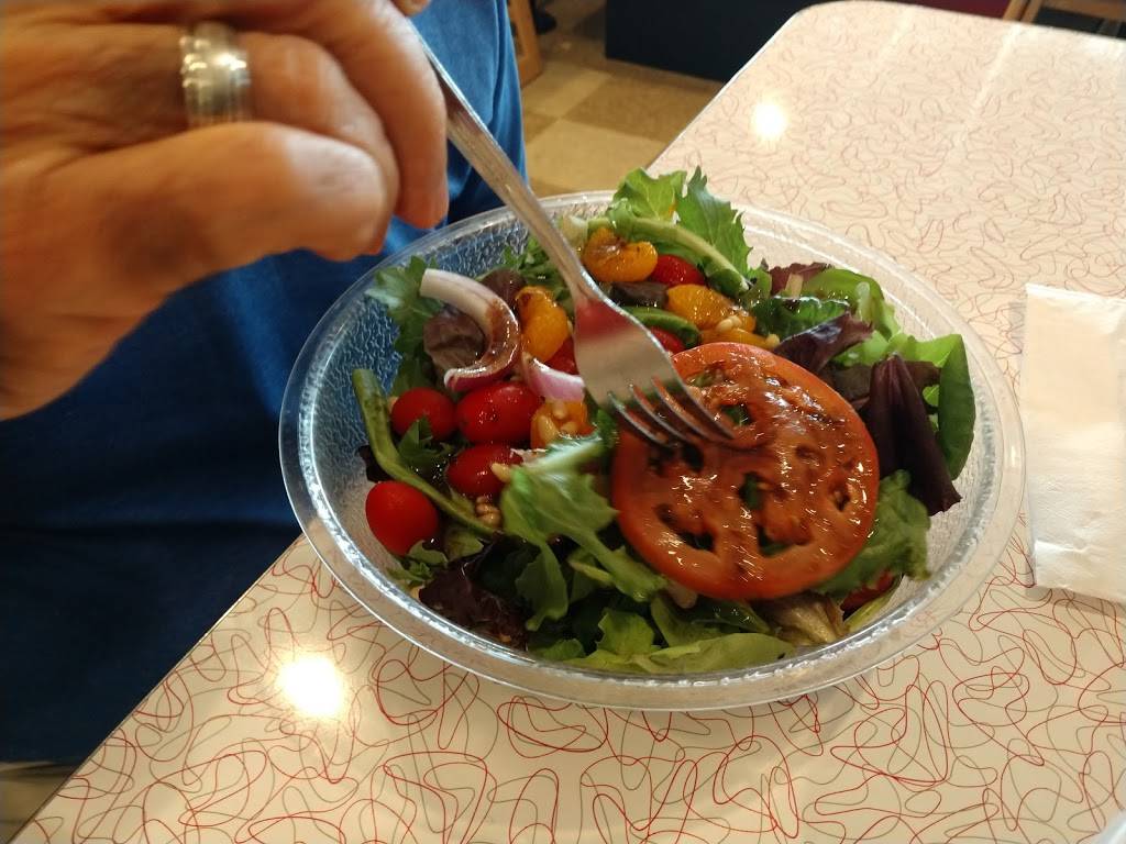 2Toots Train Whistle Grill | restaurant | 1567 N Aurora Rd #119, Naperville, IL 60563, USA | 6304535113 OR +1 630-453-5113