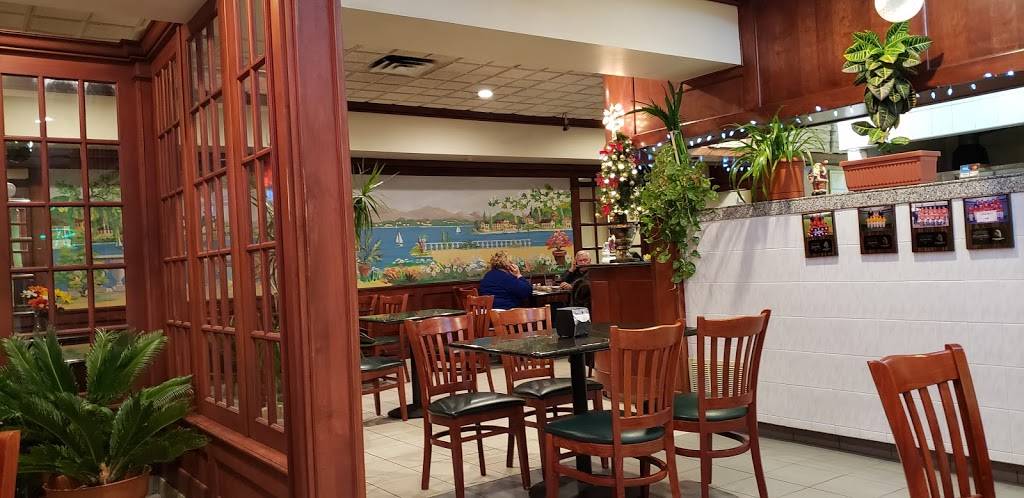 Villaggio | restaurant | 3 Park Ln, Massapequa, NY 11758, USA | 5167990606 OR +1 516-799-0606
