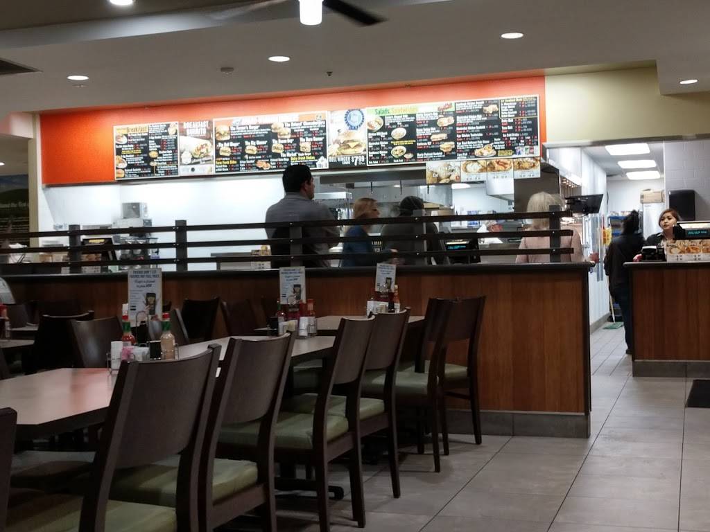 Farmer Boys | restaurant | 12240 Pigeon Pass Rd, Moreno Valley, CA 92557, USA | 9512433638 OR +1 951-243-3638