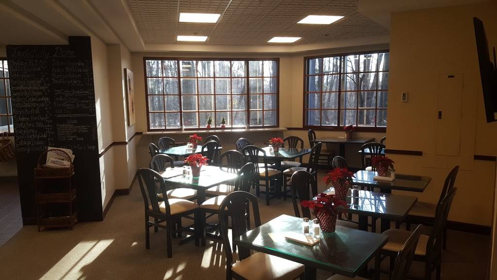 Tastefully Done | restaurant | 100 River Ridge Dr, Norwood, MA 02062, USA | 7817623494 OR +1 781-762-3494