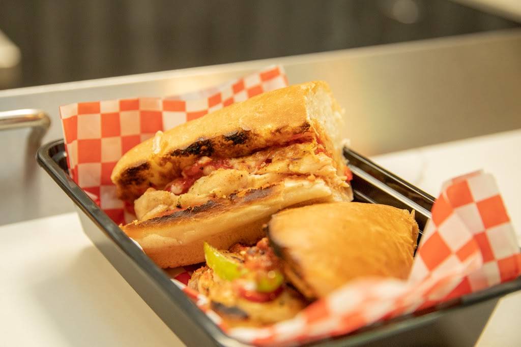 Ragazzos | restaurant | 2405 Capitol St #107, Fresno, CA 93721, USA | 5594493699 OR +1 559-449-3699