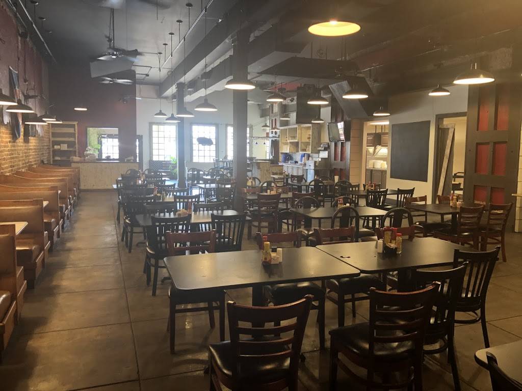 Fat Johnny’s Comfort and Soul | restaurant | 115 S Main St, Columbiana, AL 35051, USA | 2056715331 OR +1 205-671-5331