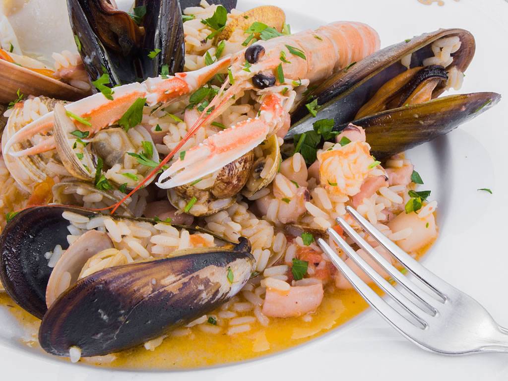 La Vigna | restaurant | 100-11 Metropolitan Ave, Forest Hills, NY 11375, USA | 7182684264 OR +1 718-268-4264