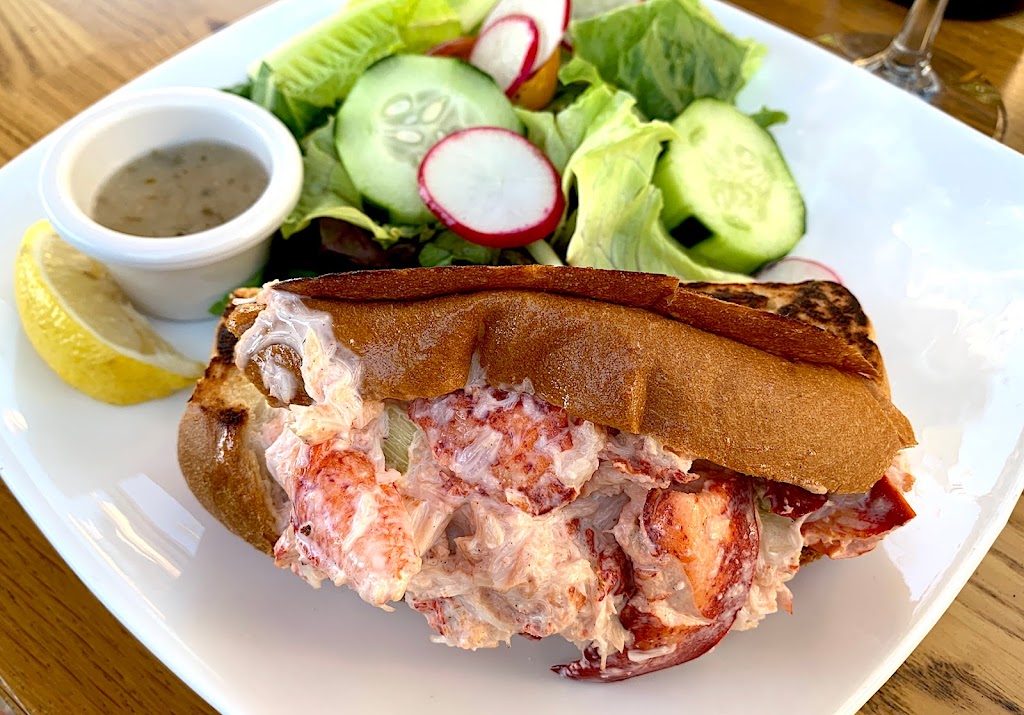 Anchors Fish & Chips & Seafood Grill | restaurant | 14441 Big Basin Way, Saratoga, CA 95070, USA | 4086472783 OR +1 408-647-2783