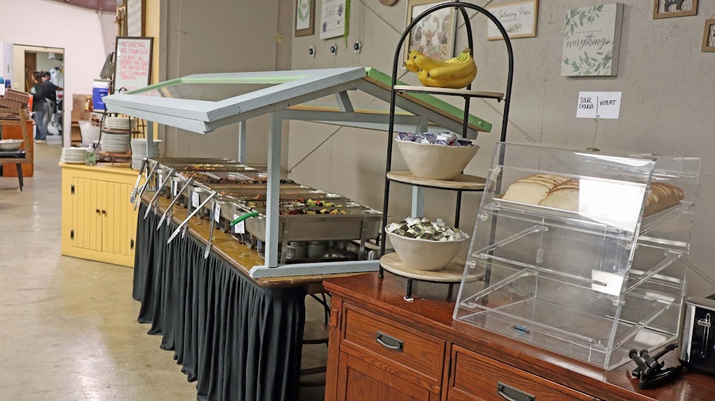 Love At First Bite | restaurant | 201 FM487, Jarrell, TX 76537, USA | 5125913511 OR +1 512-591-3511