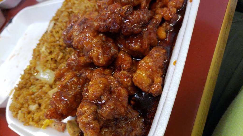 Golden Egg Roll Chinese Restaurant | restaurant | 7412 Lem Turner Rd, Jacksonville, FL 32208, USA | 9047658188 OR +1 904-765-8188