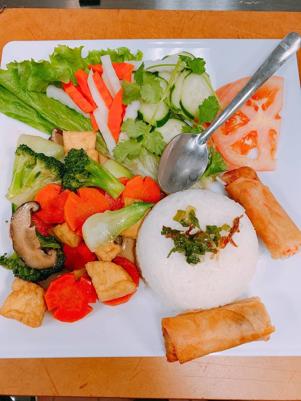 Watda Pho | restaurant | 501 W Hampden Ave, Englewood, CO 80110, USA | 3037613138 OR +1 303-761-3138