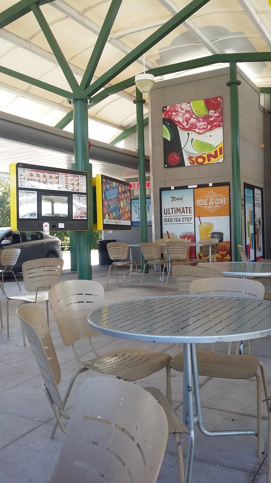 Sonic Drive-In | restaurant | 1281 Junction Hwy, Kerrville, TX 78028, USA | 8308950808 OR +1 830-895-0808