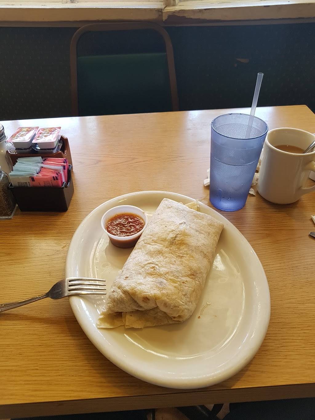 Mollys Cafe | restaurant | 350 N D St, San Bernardino, CA 92401, USA | 9098881778 OR +1 909-888-1778