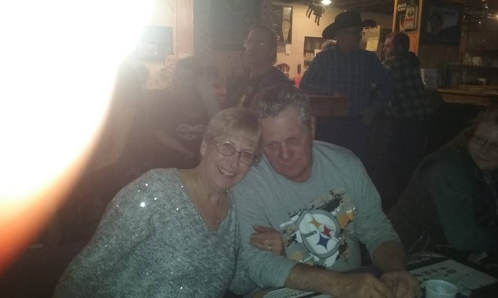 Beaver Creek Bar & Grill | restaurant | 422 Packwaukee St, New Hartford, IA 50660, USA | 3199839029 OR +1 319-983-9029