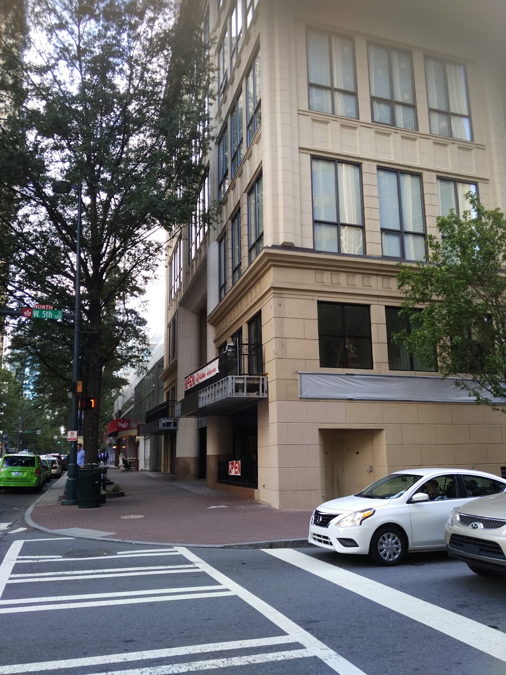 QDOBA Mexican Eats | restaurant | 127 N Tryon St Ste 2, Charlotte, NC 28202, USA | 7042954111 OR +1 704-295-4111