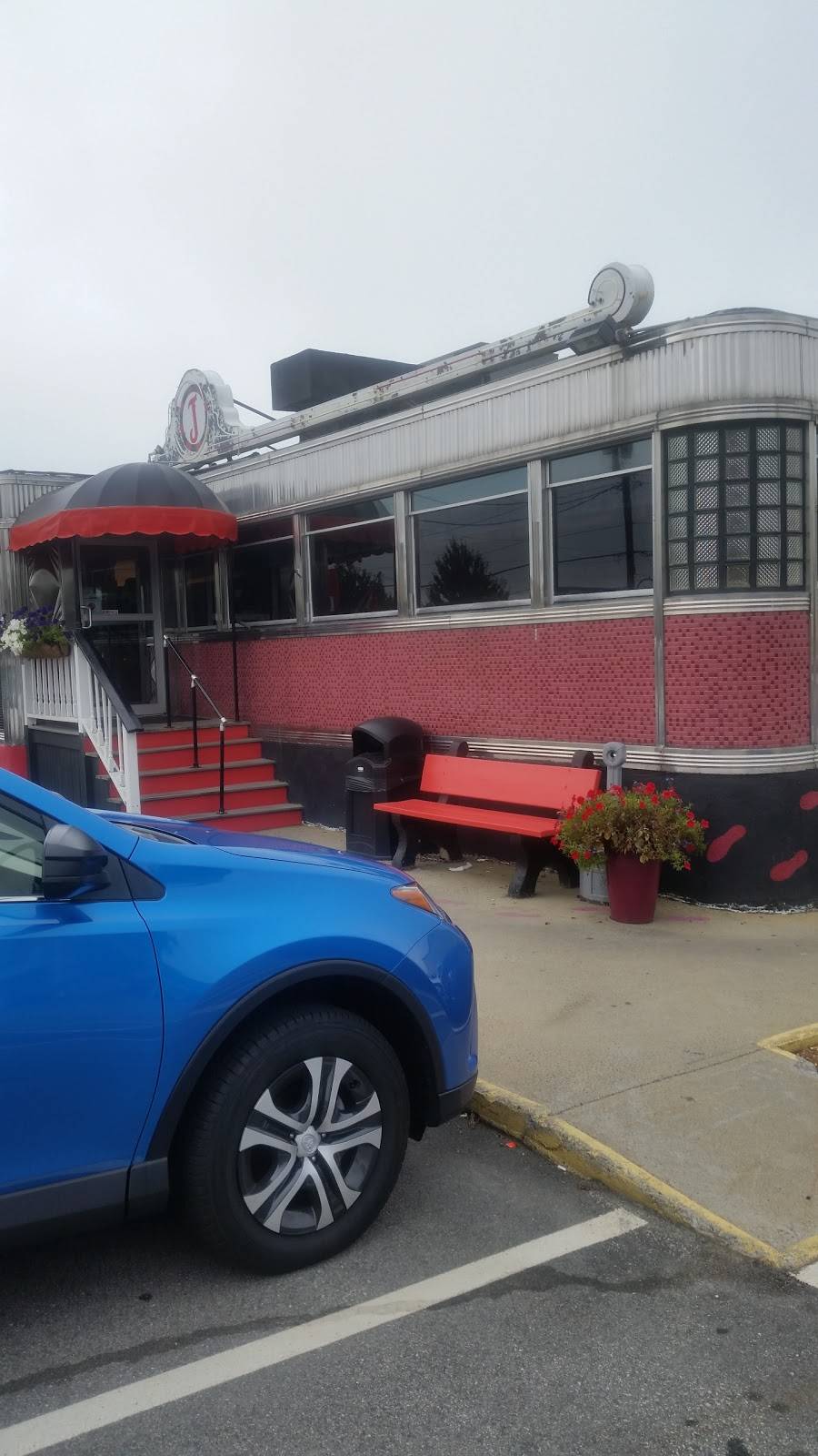 Jakes Diner | restaurant | 102 Alden Rd, Fairhaven, MA 02719, USA | 5089965253 OR +1 508-996-5253