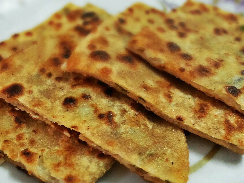 Nepal India Curry House | restaurant | 2014 Queen St E, Toronto, ON M4L 1J8, Canada | 4166907979 OR +1 416-690-7979