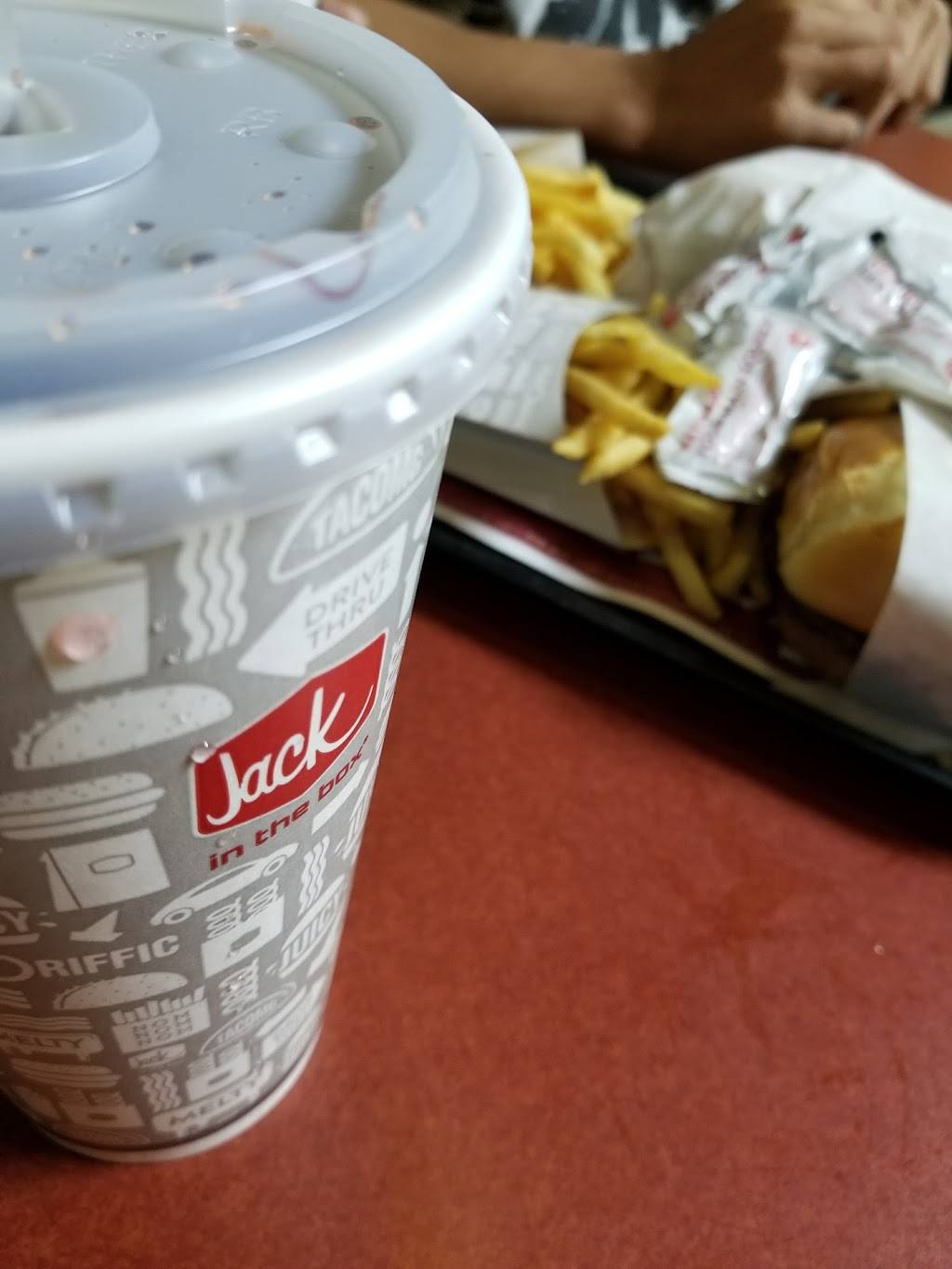 Jack in the Box | restaurant | 2500 W Irving Blvd, Irving, TX 75061, USA | 9729867850 OR +1 972-986-7850