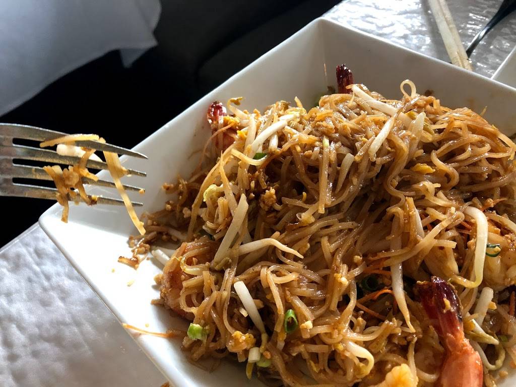 Mailes Thai Bistro | restaurant | 333 Keahole St #2B8, Honolulu, HI 96825, USA | 8083942488 OR +1 808-394-2488