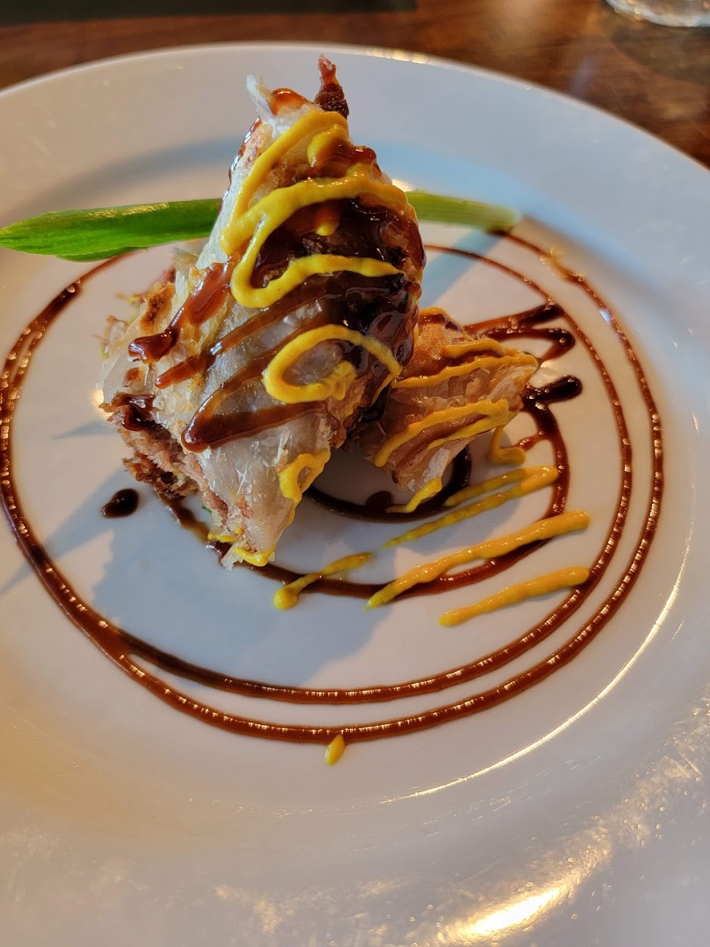 Le Ros Thai Asian Cuisine & Bar | restaurant | 26 Hawkes St, Marblehead, MA 01945, USA | 7819903788 OR +1 781-990-3788