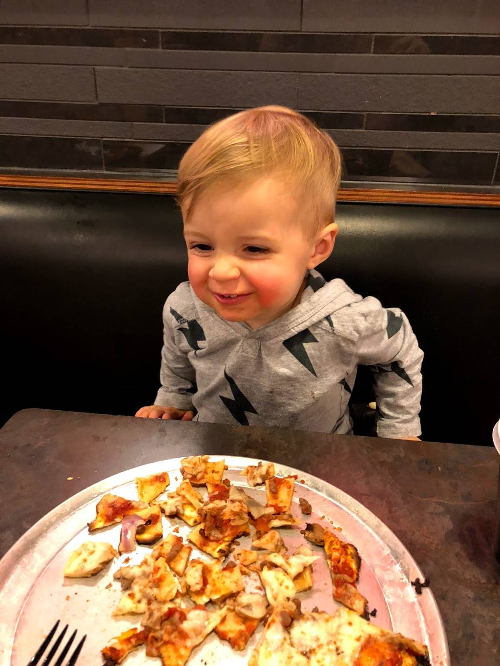 Pie Five Pizza | meal takeaway | 6809 Johnson Dr, Mission, KS 66202, USA | 9132838321 OR +1 913-283-8321