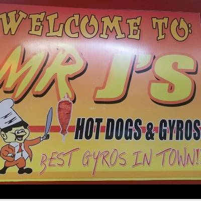 Mr Js Hot Dogs & Gyros | restaurant | 111 E Bridge St, Streator, IL 61364, USA | 8156721020 OR +1 815-672-1020