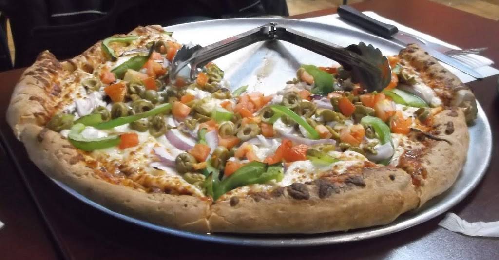 Pizzeria Chez Dino Beloeil | meal delivery | 8 Rue Saint-Matthieu, Beloeil, QC J3G 4P8, Canada | 4508139555 OR +1 450-813-9555