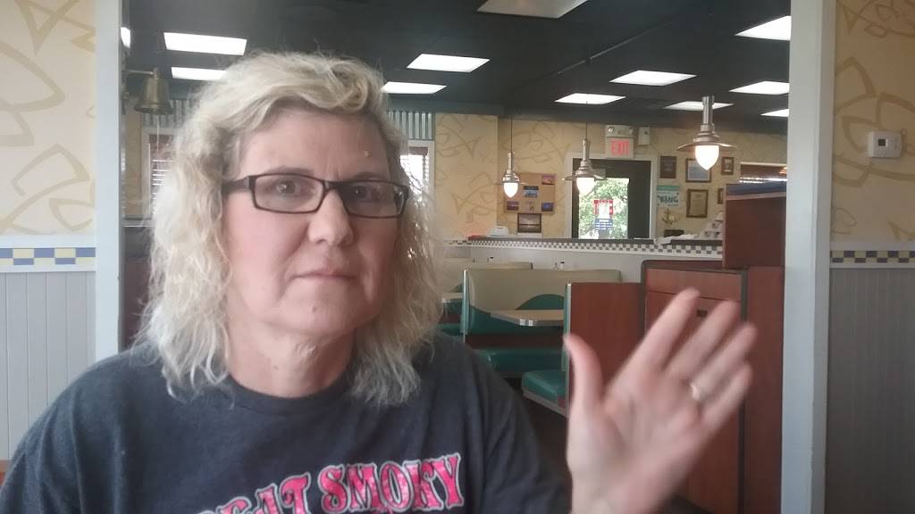 Long John Silvers | restaurant | 646 Northview Dr, Mt Sterling, KY 40353, USA | 8594984144 OR +1 859-498-4144