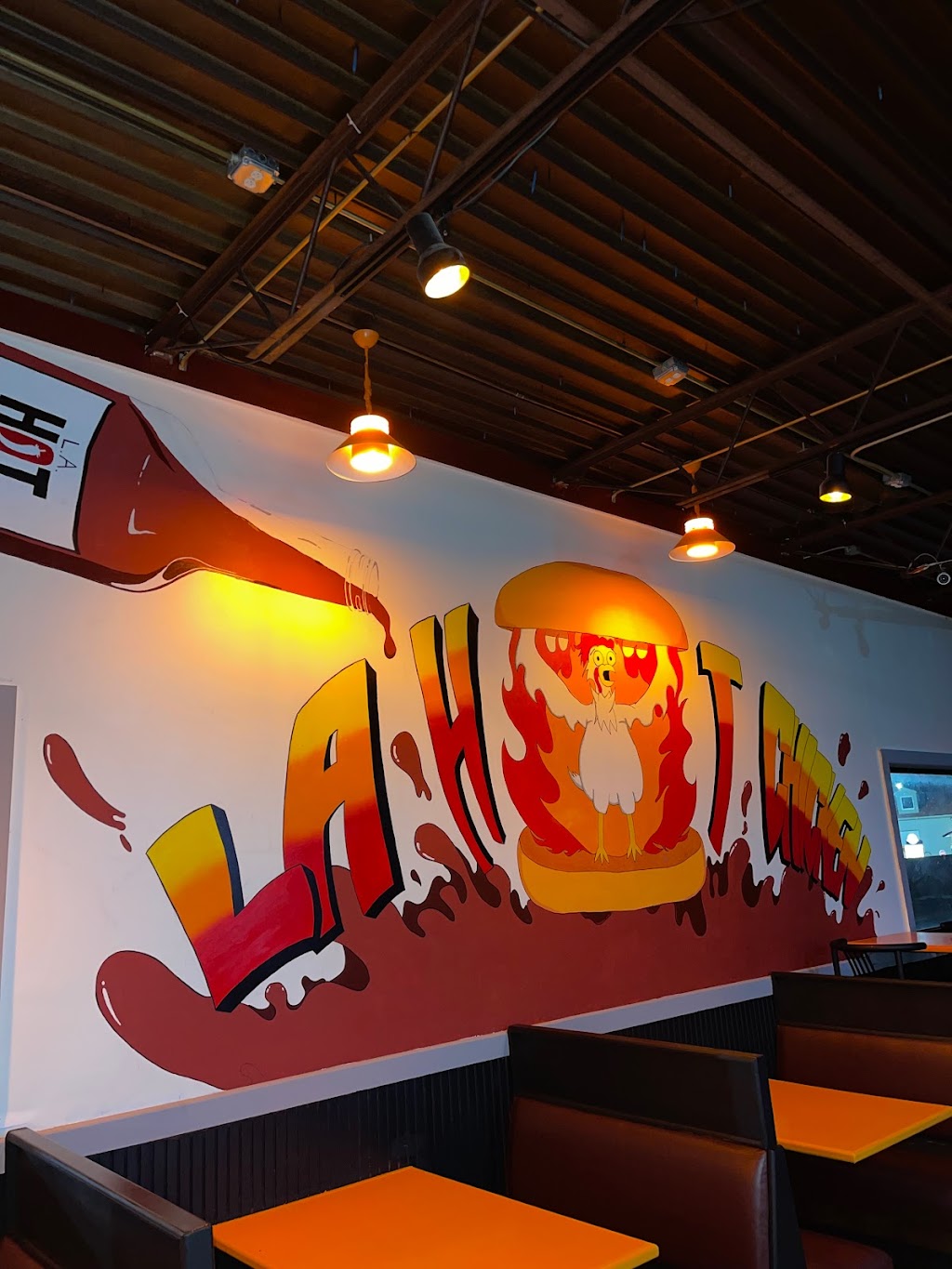 LA Hot Chicken | restaurant | 42314 Hayes Rd, Clinton Twp, MI 48038, USA | 5866908081 OR +1 586-690-8081