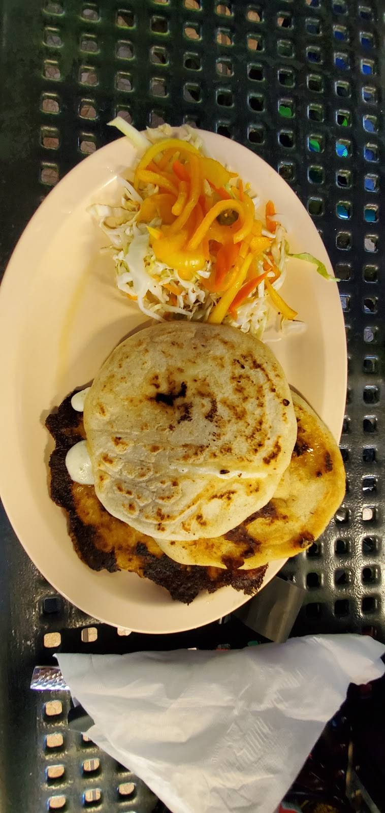 El Carbonero | restaurant | 1414 Lake Ave, Lake Worth, FL 33460, USA | 5616608667 OR +1 561-660-8667