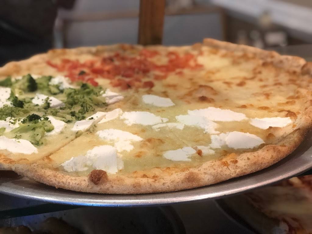 Emilios Restaurant | restaurant | 3856, 715 Bennetts Mills Rd # 7, Jackson, NJ 08527, USA | 7329289115 OR +1 732-928-9115