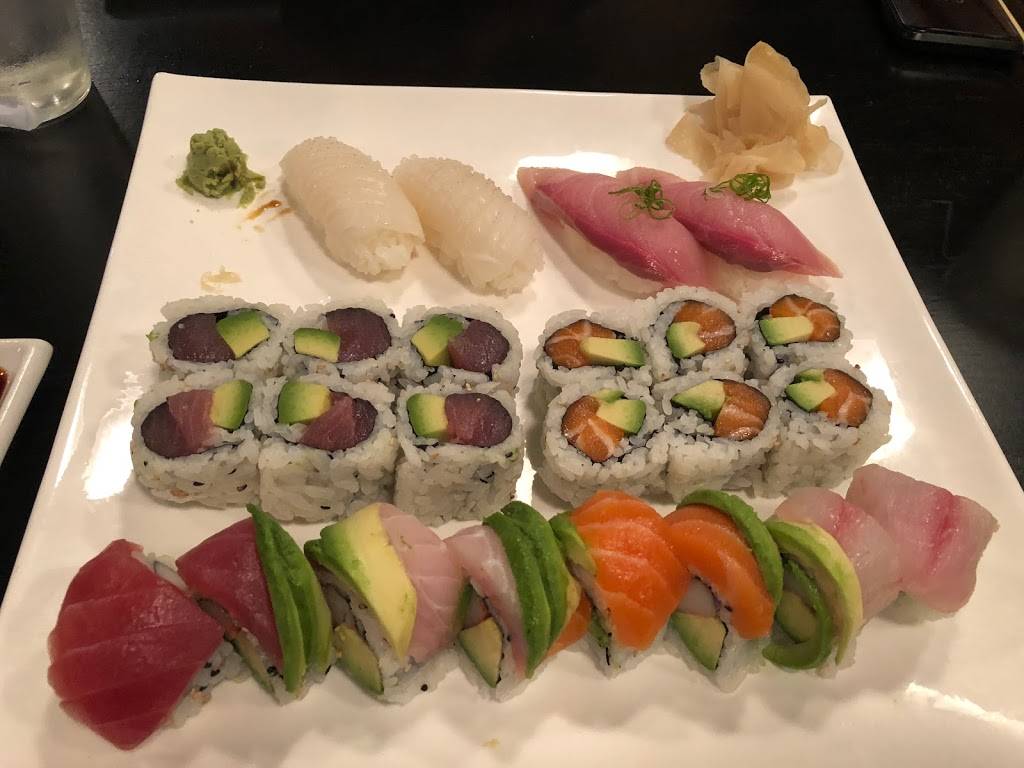 Sakura Japanese Restaurant | restaurant | 5 Pine St, Waltham, MA 02453, USA | 7812168922 OR +1 781-216-8922